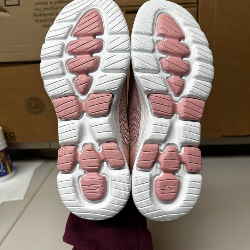 Sketchers slip on shoe - pink - size 8 - Picture 6 of 6